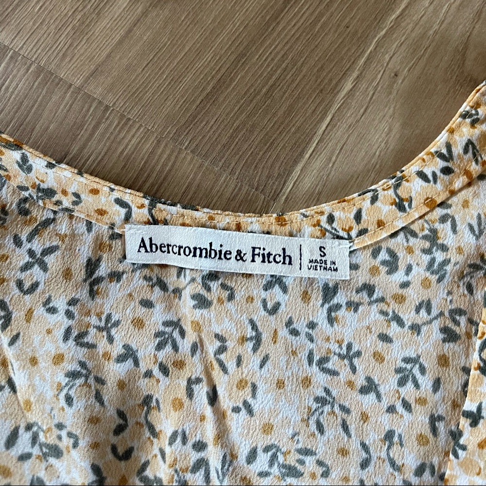 Abercrombie Blouse - Picture 4 of 6